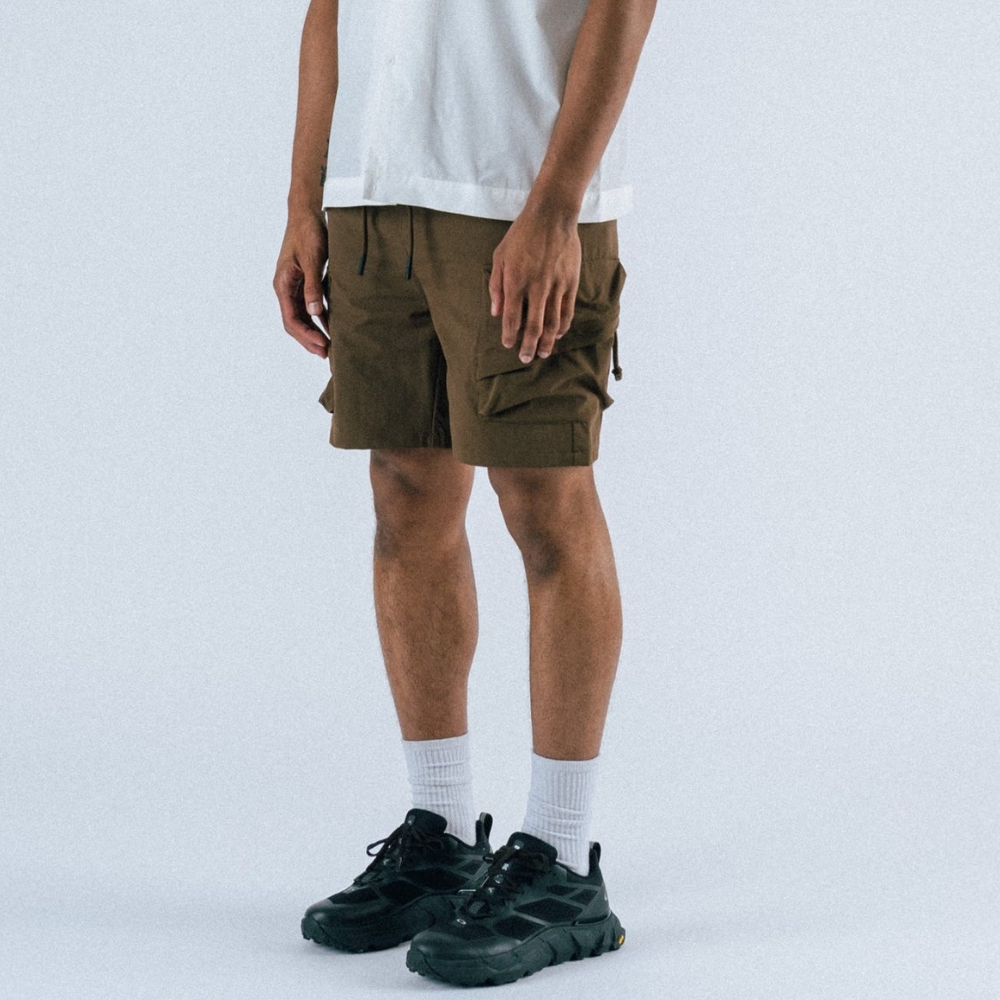 STUDENTS GOLF - STUDENTS GOLF Men's Numeric Nylon Cargo Shorts - The Agora Bangkok